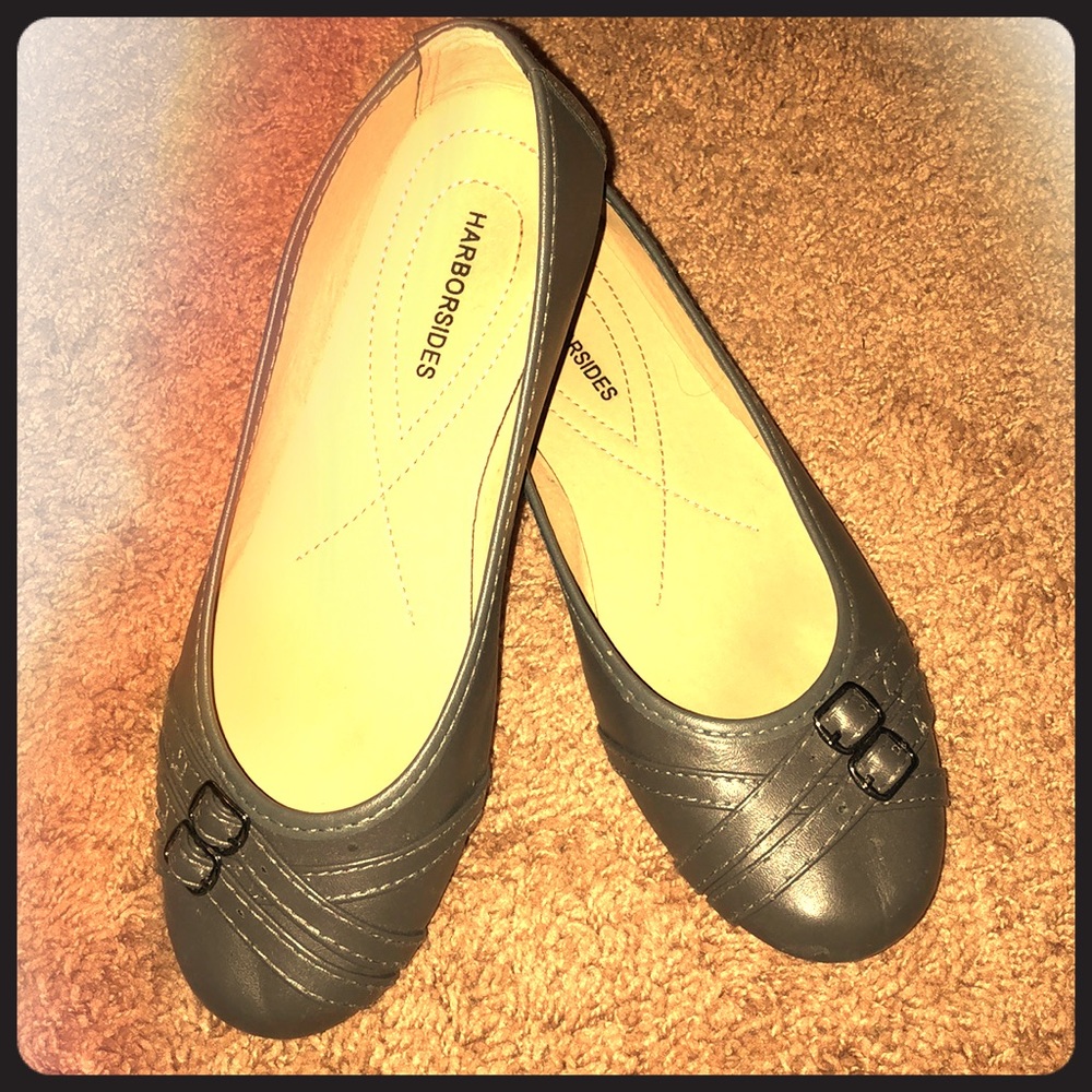Ballet flats